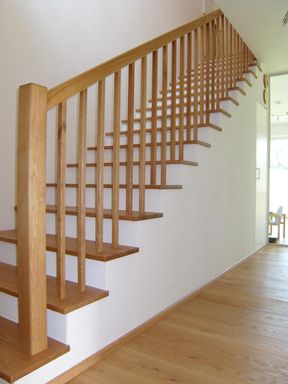 Treppe Holz | Huemer Gramastetten